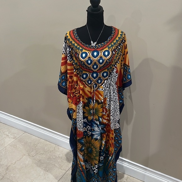 Caftan women luxury dress, Beach wear kaftan resort wear Vacation dress 1906 - Picture 2 of 9